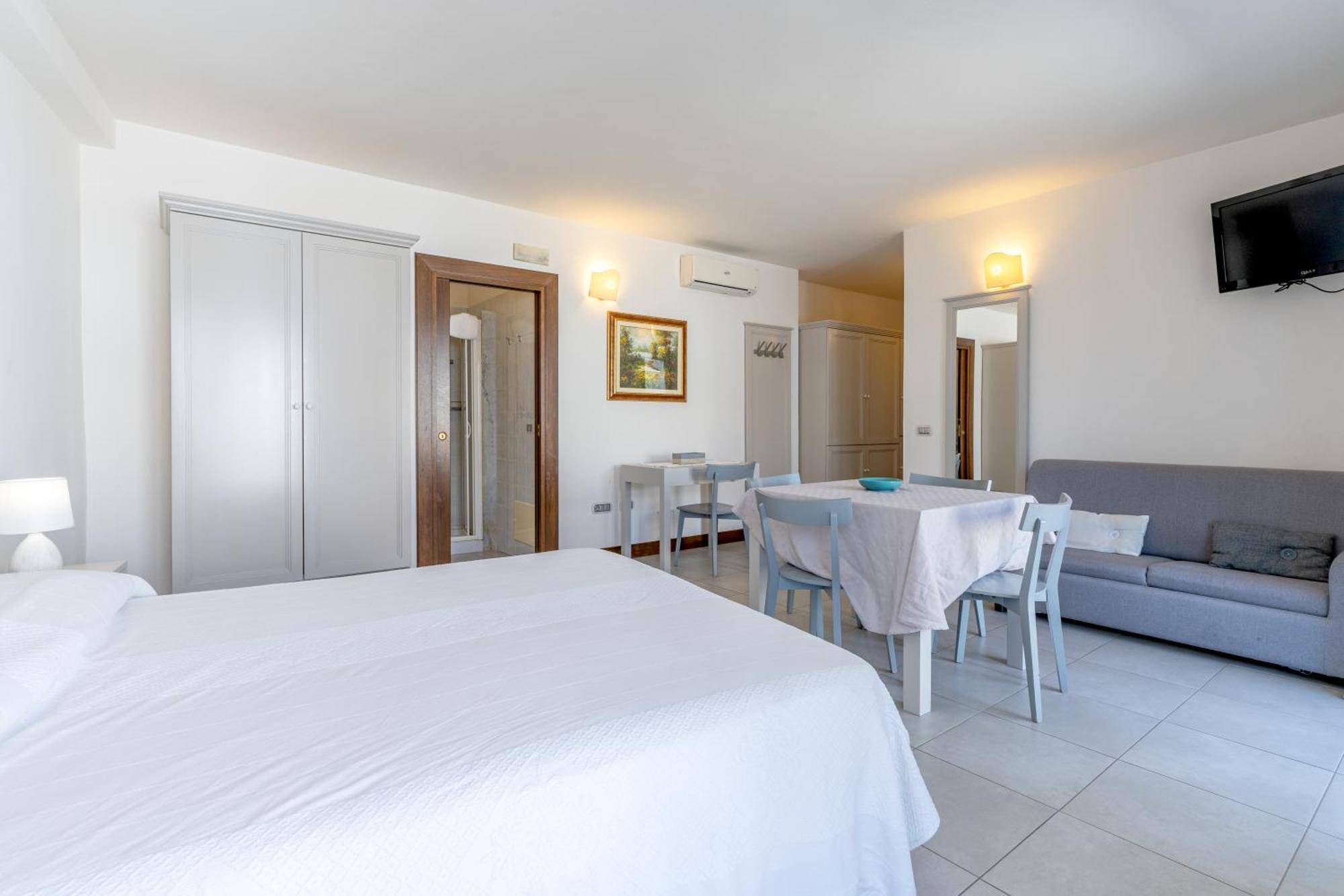 Albergo Residenziale La Corte Tortoli Exterior photo