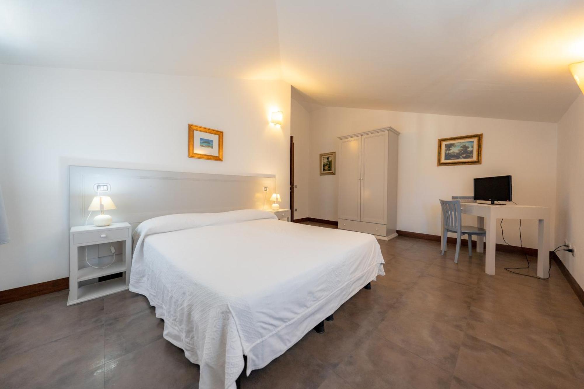 Albergo Residenziale La Corte Tortoli Exterior photo